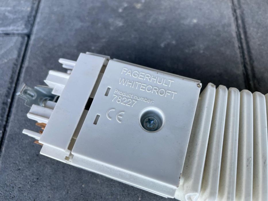 Lampy punktowe na szynie 41 sztuk białe