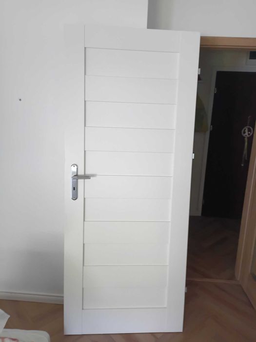 Drzwi do pokoju białe 80 prawe okazja!!!
