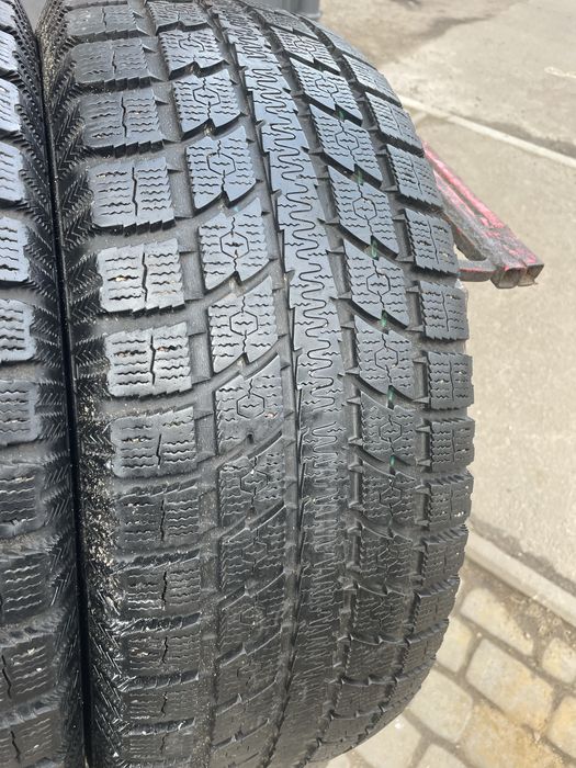 Гума зимова 265/65/17 Toyo Observer JSI-5