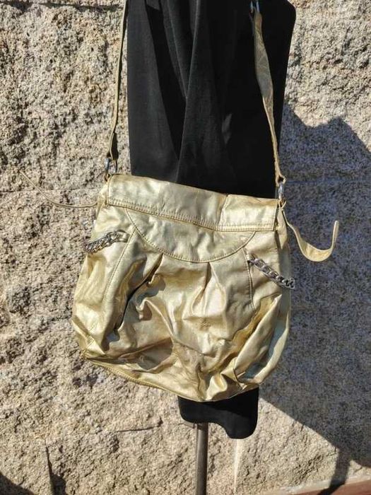 Mala de Ombro Gai Mattiolo – Dourado Metalizado ENVIO GRATIS