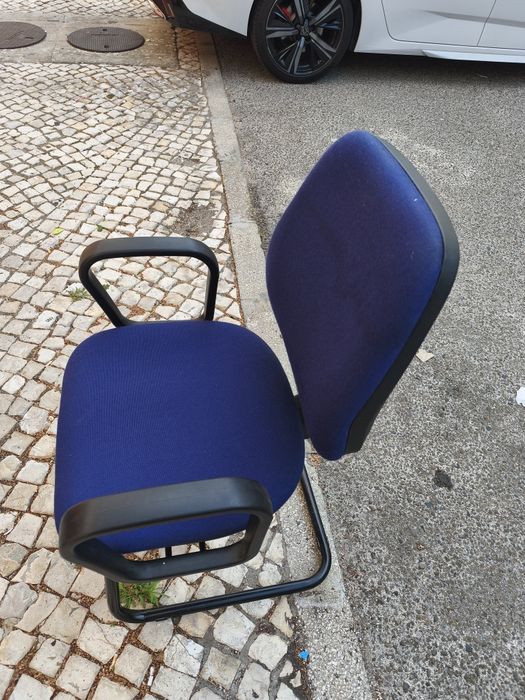 Cadeiras com apoios de braços