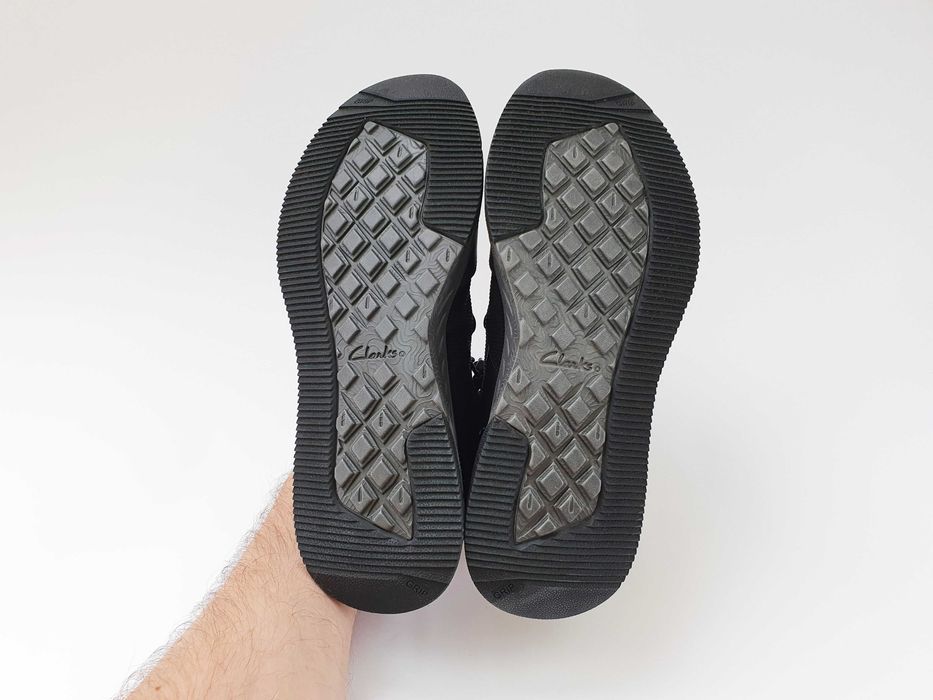 Clarks чоловічі кросівки на весну літо 42.5 28 см 8.5 UK