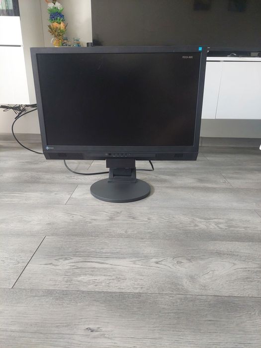 Monitor czarny regulowany Eizo