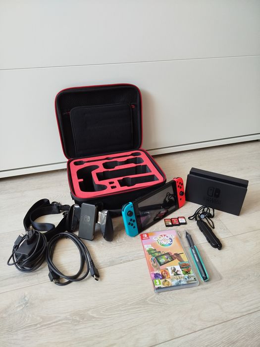 Nintendo switch + etui + gry