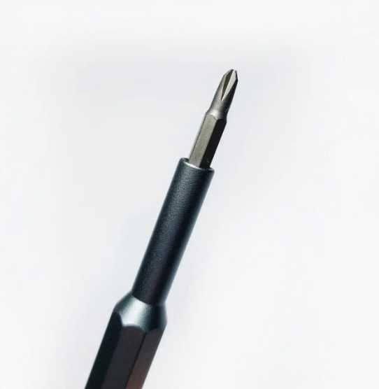 Набор отверток в кейсе (24 бита) / Набор отверток 24 в 1