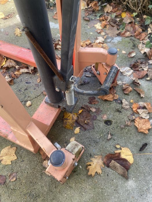 Paleciak masztowy podnosnikowy sztaplarka wozek paletowy widlowy 1,5t