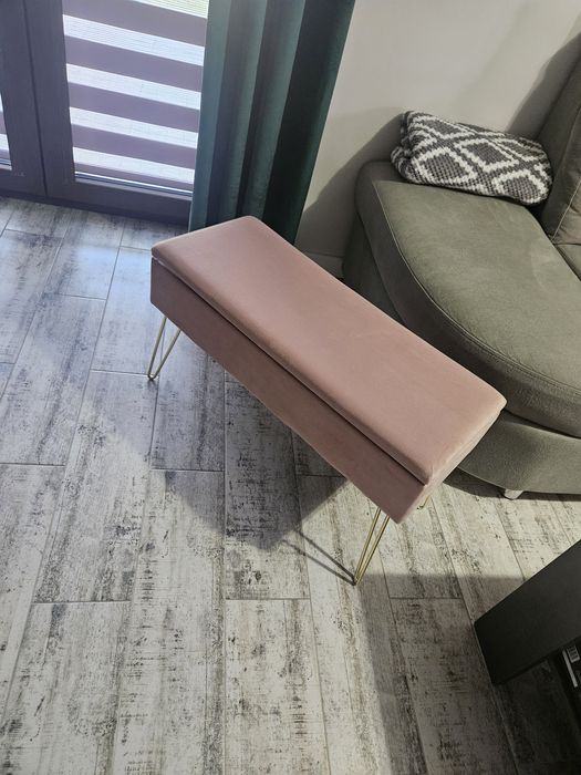 Różowa ławeczka/pufka