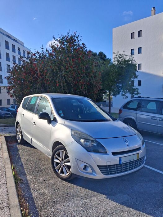 Renault Grand Secnic