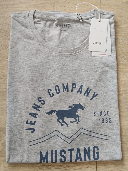 Mustang T-shirt nowy rozmiar XL szary
