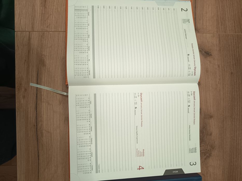 Kalendarz książkowy A4 dzienny na 2026  rok