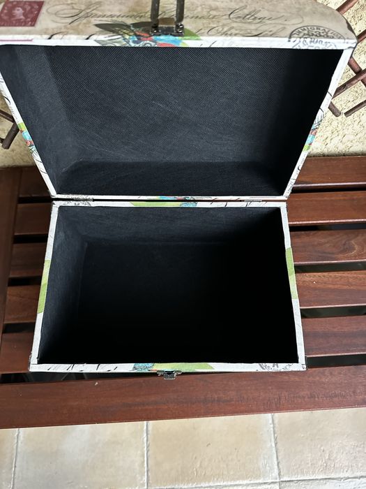 Vendo bau de decoracao e arrumacao vinted