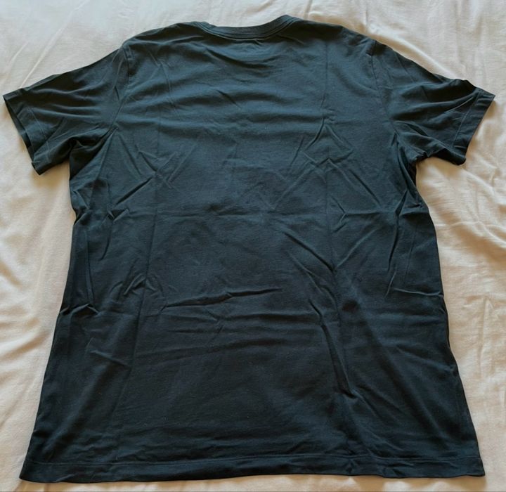 Vendo T - Shirt Nike.