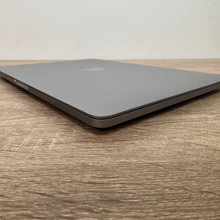 Apple MacBook Pro 2020 13" M1 / 8Gb / SSD 512Gb акб:88% (код: M1244)