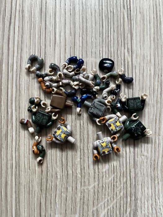 Części figurek COBI z nadrukami