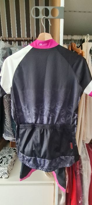 Equipamento mulher ciclismo