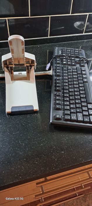 Stapler + Keyboard431510846041630722