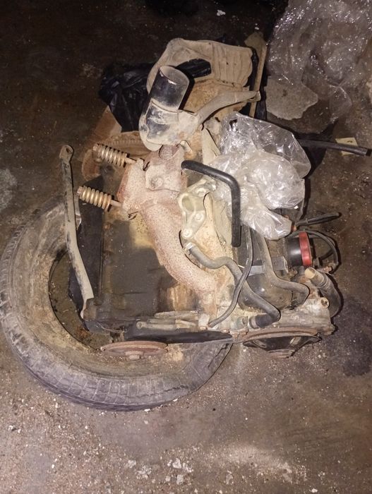 Motor e caixa velocidades Renault 4l