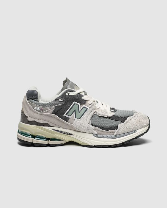 Кросівки New Balance 2002R