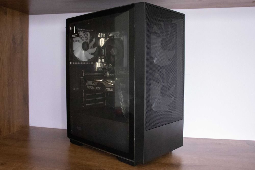 Komputer Gamingowy Ryzen 7 2700x RTX 2060 16GB RAM 500 SSD **DOWÓZ**