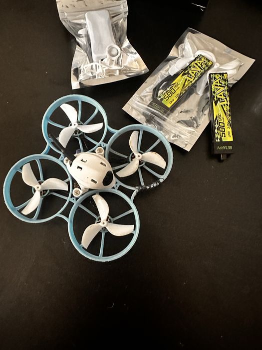 Дрон Meteor 75 (зелені батарейки Lava, фул комплект)