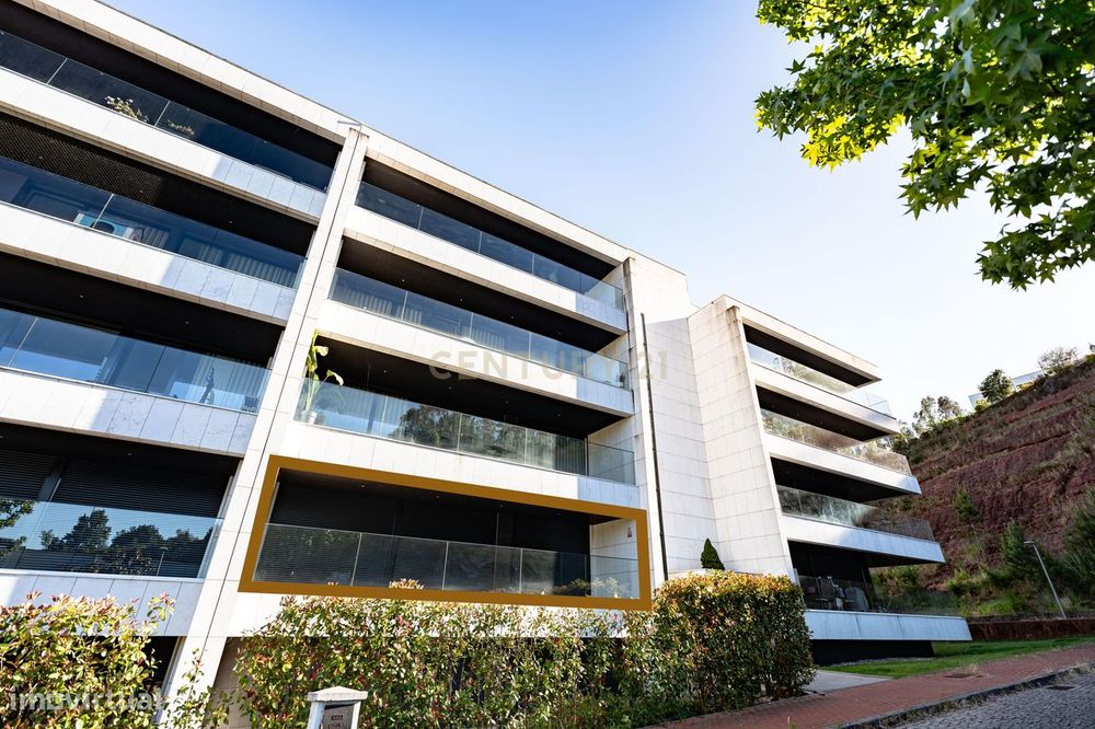 Exclusive T3 Apartment in ZSpace Building, Quinta da Portela, Coimbra
