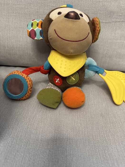 Skip Hop, Bandana Buddies Małpa, zawieszka