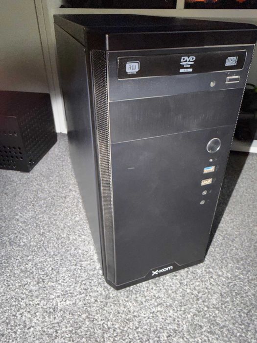 Komputer stacjonarny i5-10400/16GB RAM/500GB SSD