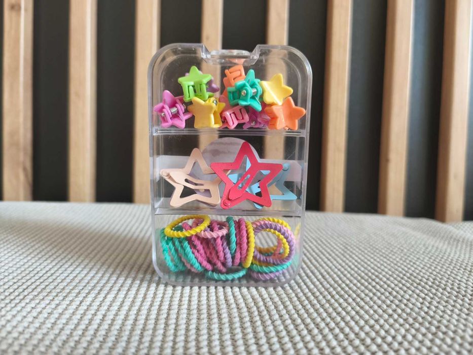 Duży zestaw dodatki akcesoria do włosów spinki gumki żabki nowe