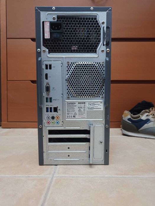 Torre Desktop Asus