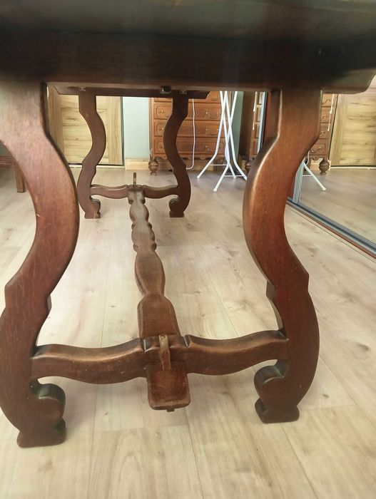 Drewniany solidny stół antyk