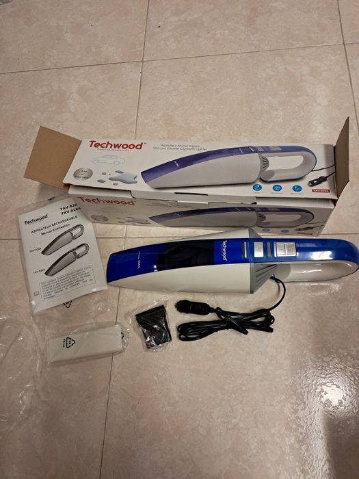 Aspirador carro Techwood  agua e pó  novo