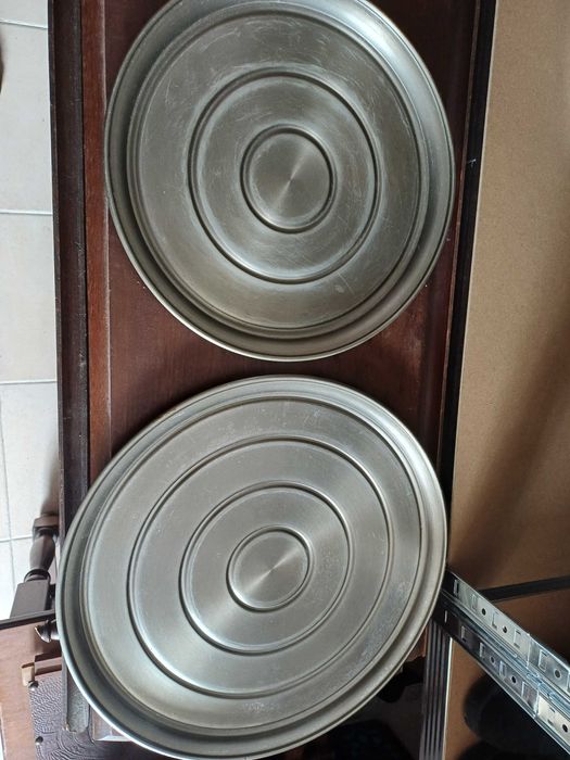 Bandejas em alumínio escovado 2 unidades