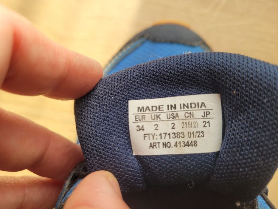 Buty chłopięce firmy Salomon rozm. 34