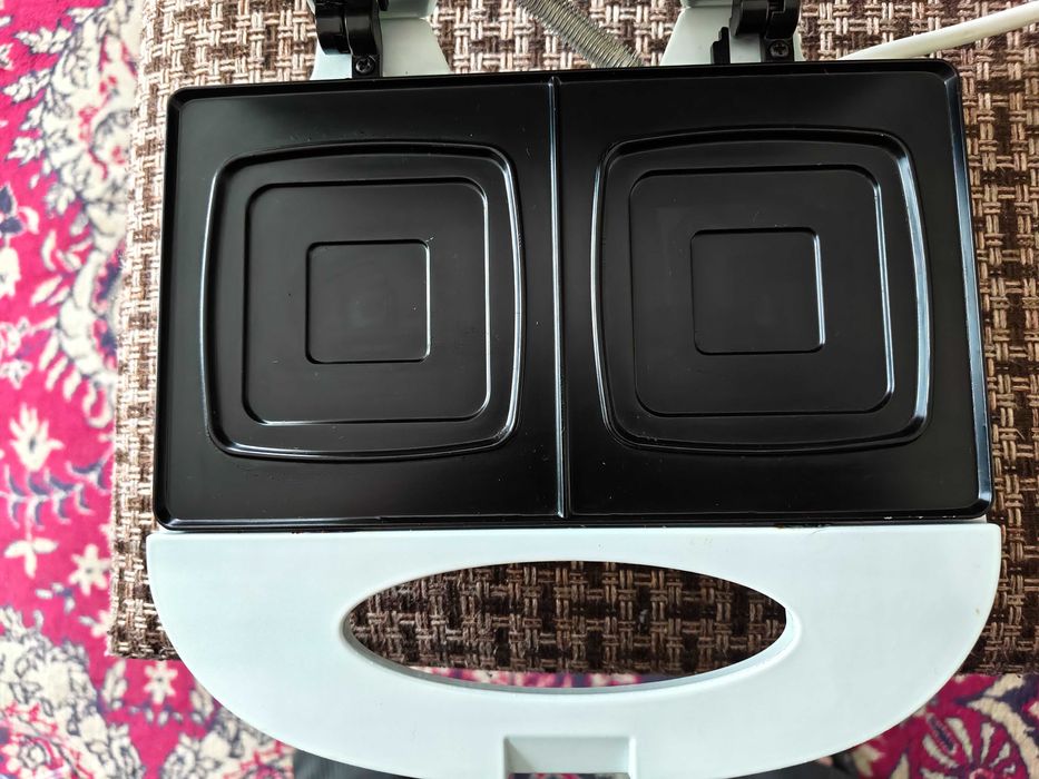 Сендвічниця-бутербродниця Melissa KJ-117 (750W)