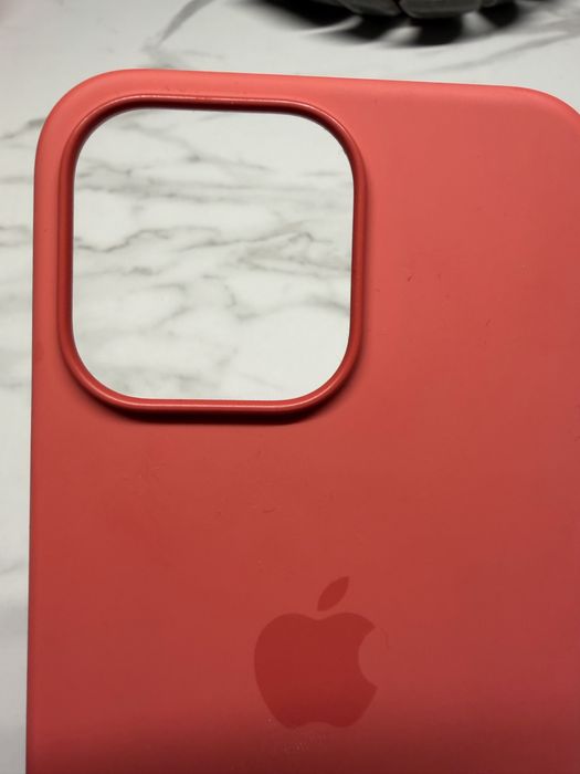 Оригінальний чохол на iphone 15 pro max