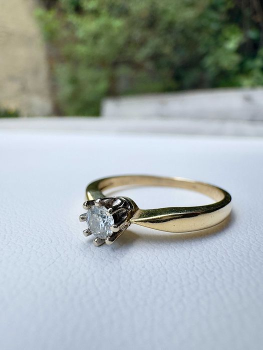 Złoty pierścionek z brylantem 0,16 ct | próba 585 | 1,92 g | p.111