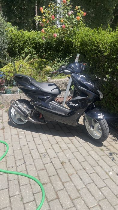 Aerox 75cc.