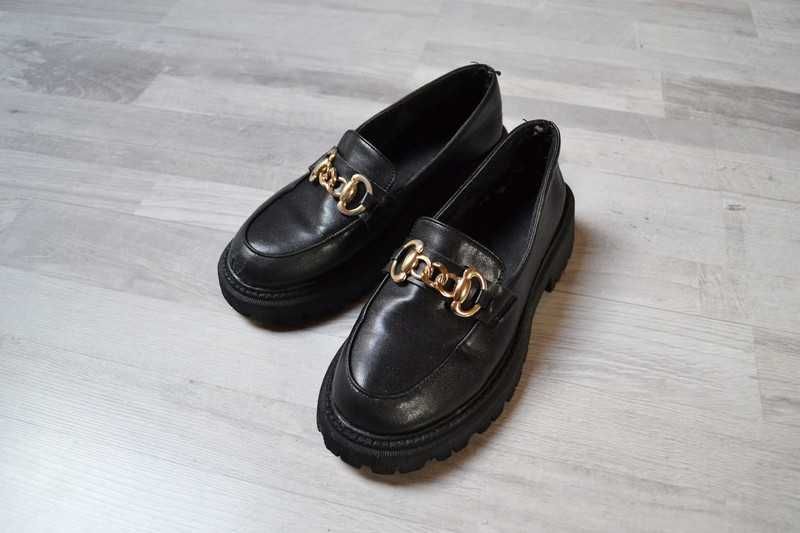 Czarne buty mokasyny na platformie loafersy oksfordy 39 creepersy