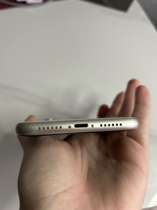 Продається  iPhone 11 б/у