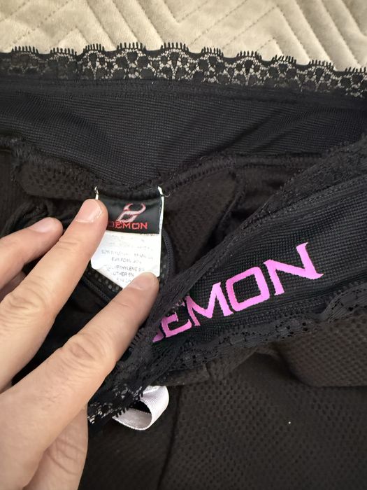 Spodenki damskie Demon