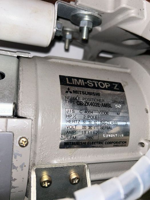 Máquina de costura indústrial Mitsubishi