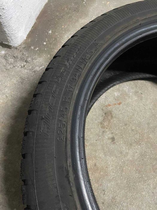 3 Pneus Apollo Alnac 4G 225/45 R17 (DOT 2524) - Como Novos