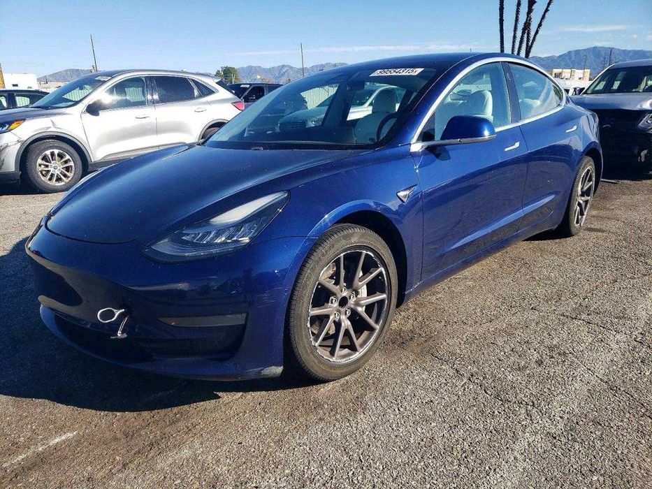 2020 TESLA model 3