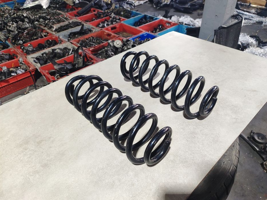Задні Пружини BMW E39 Універсал Турінг