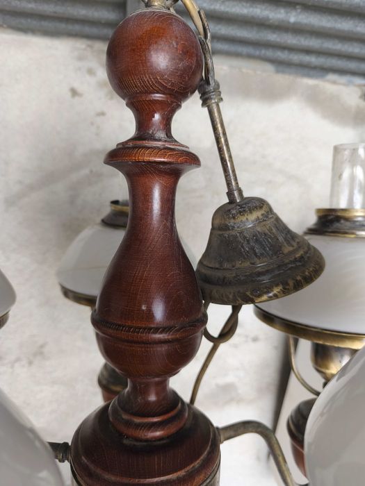 Candeeiro de teto antigo