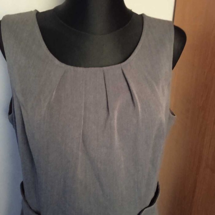 Popielata sukienka r. 46