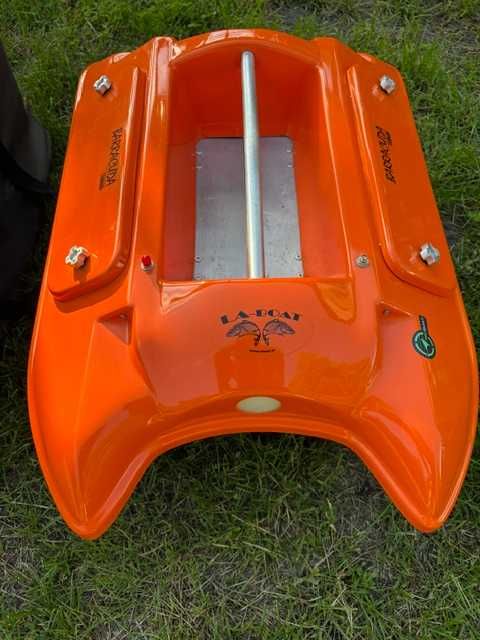 Łódka zanętowa Laboat Barracuda, Naviboat, gps, echo