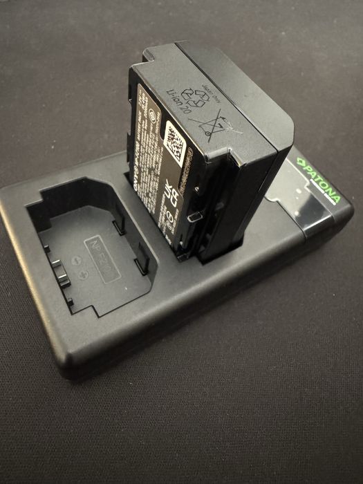 Bateria Sony NP-FZ100 + carregador Patona - Novos!