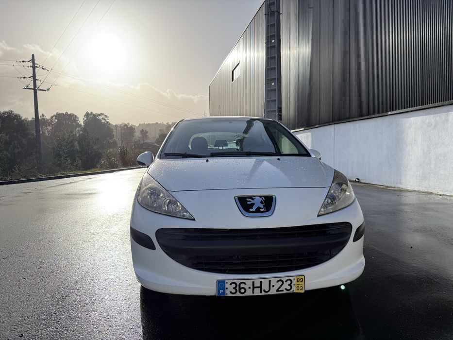 Peugeot 207 1.4 Hdi 5 lugares