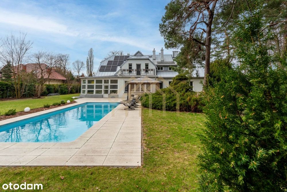 Luksusowa rezydencja w Komorowie | basen | 3 bud.